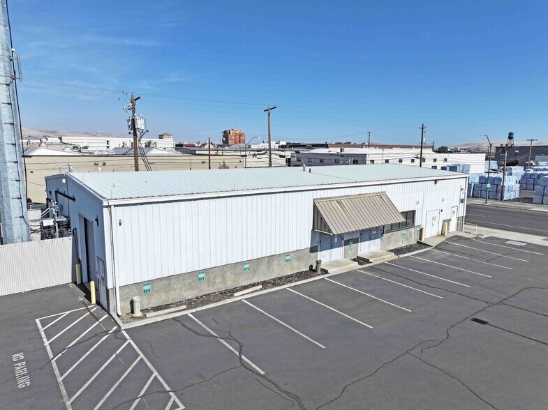 More Photos Of 215 N 3rd Ave, Yakima Office For Sale