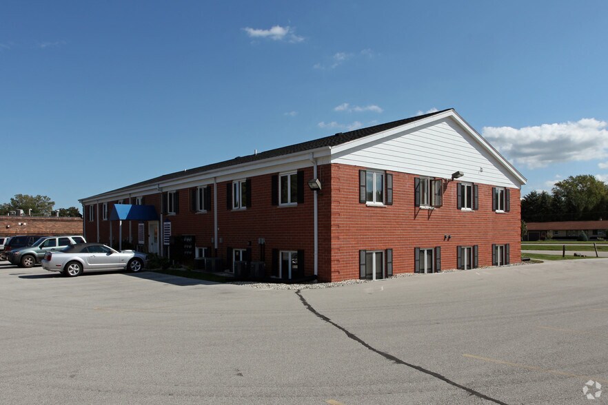 More Photos Of 14640 W Greenfield Ave, Brookfield Office Residential For Lease