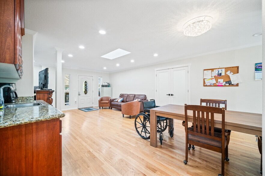 More Photos Of 3552 SE 65th Ave, Portland Skilled Nursing Facility For Sale