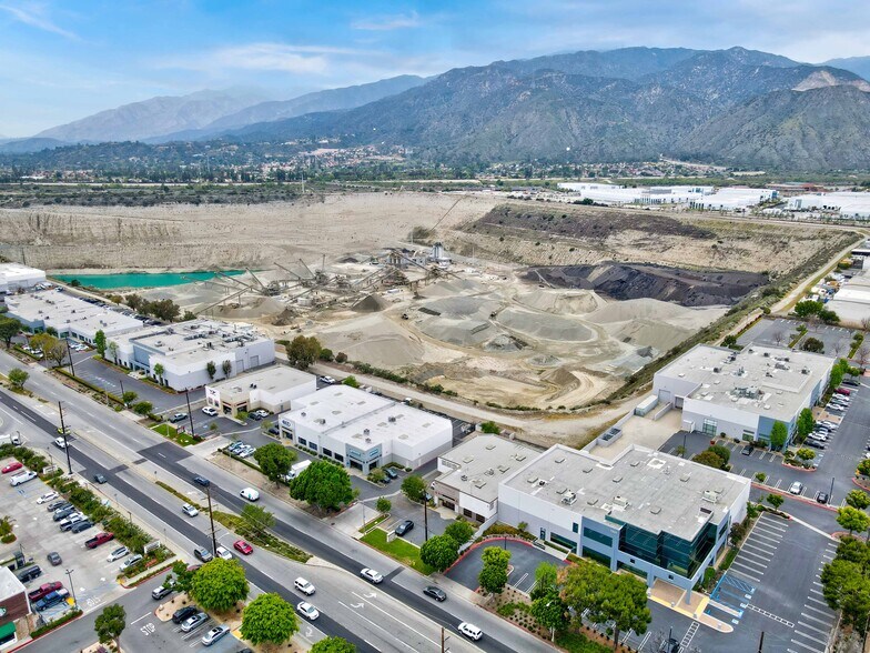 More Photos Of 1301 Foothill Blvd, Azusa Warehouse For Lease