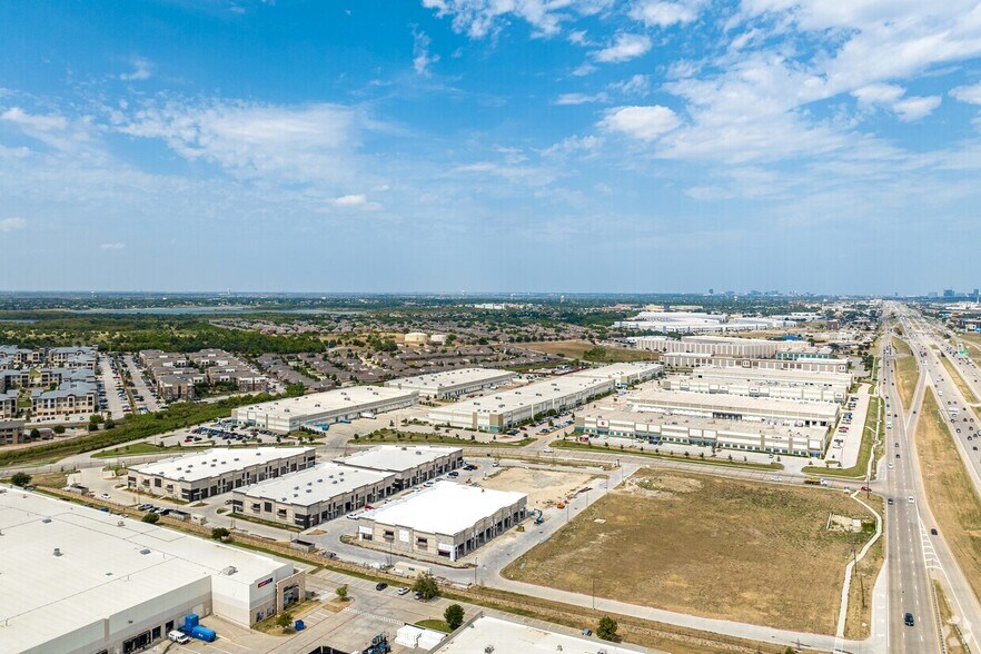 More Photos Of 2601 TX-121, Lewisville Light Distribution For Sale