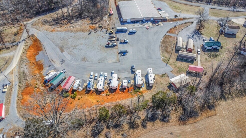 More Photos Of 104 Circle Rd, Newport Manufactured Housing Mobile Home Park For Sale