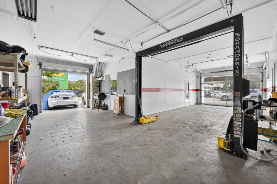 More Photos Of 800-806 W Sr 434, Longwood Auto Repair For Sale