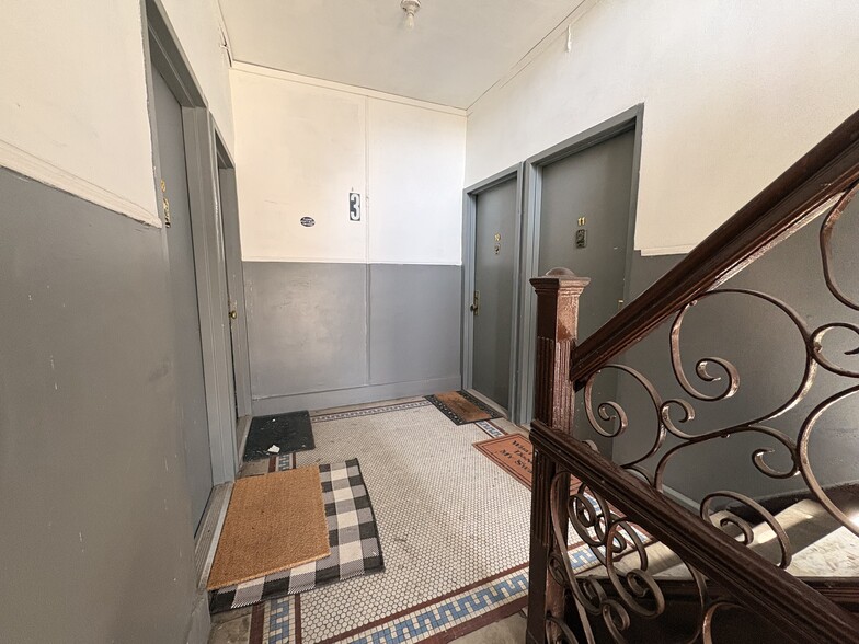 More Photos Of 300 N 8th St, Brooklyn Apartments For Sale