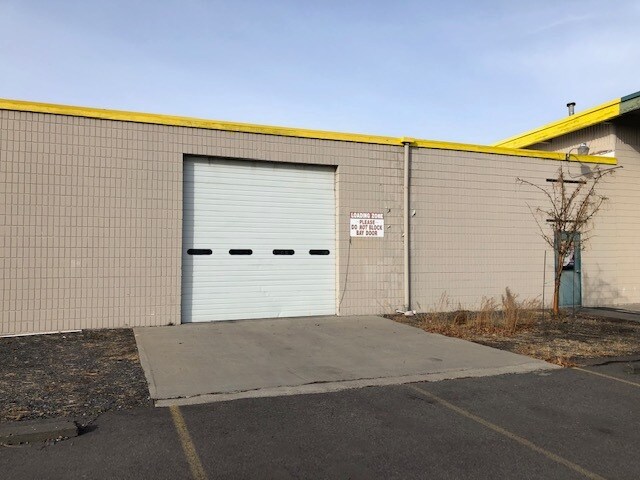 More Photos Of 1120 S Spring St, Klamath Falls Warehouse For Sale