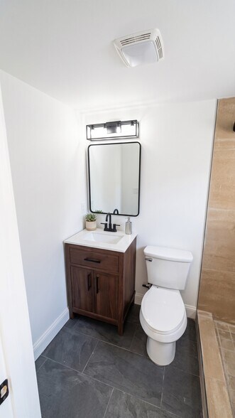 More Photos Of 2010 S Ocean Blvd, Myrtle Beach Apartments For Sale