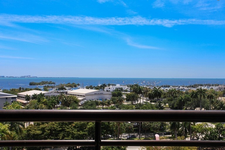 More Photos Of 2665 S Bayshore Dr, Coconut Grove Office For Lease