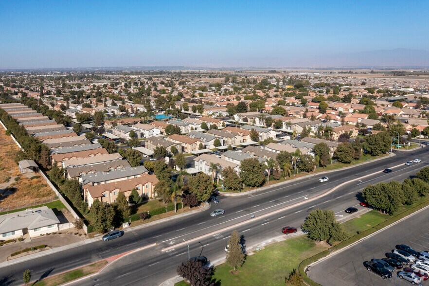 More Photos Of 600 Hosking Ave, Bakersfield Apartments For Sale