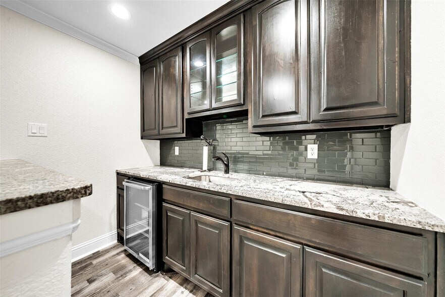 More Photos Of 7839 Blanchard Way, Fort Worth Specialty For Sale