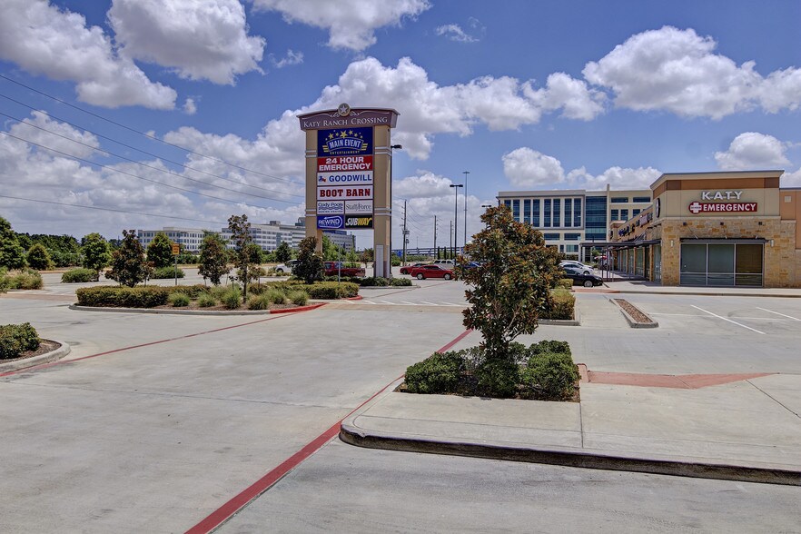 2440124431 Katy Fwy, Katy, TX 77494 For Lease