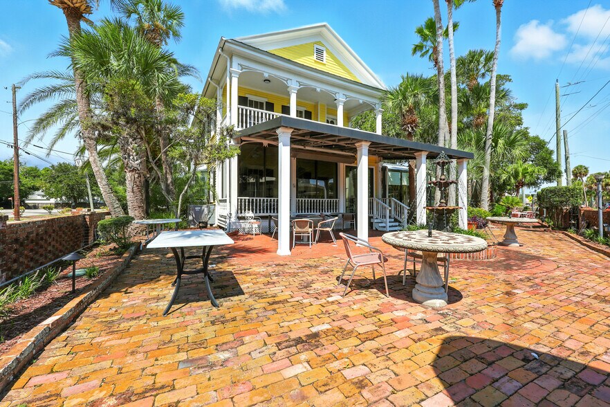 More Photos Of 102 San Marco Ave, Saint Augustine Restaurant For Sale