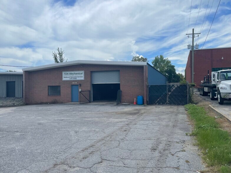 Primary Photo Of 1074 Martin Luther King Jr Blvd, Columbus Manufacturing For Lease