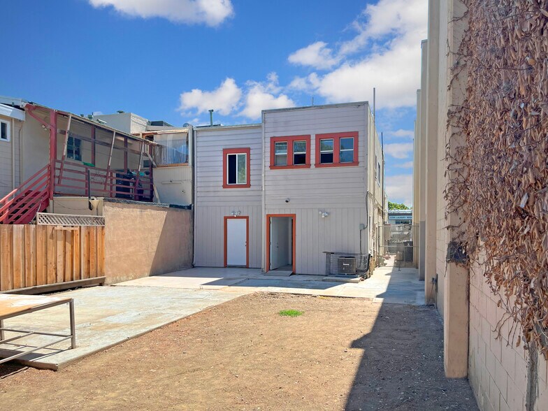 More Photos Of 3253 Middlefield Rd, Menlo Park Storefront For Sale