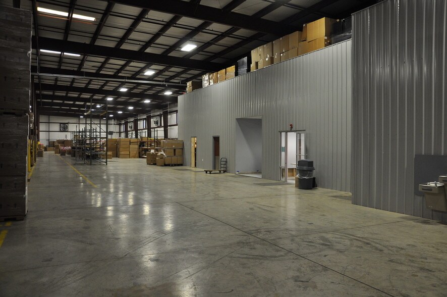 More Photos Of 5100 Rex McLeod Dr, Sanford Manufacturing For Sale