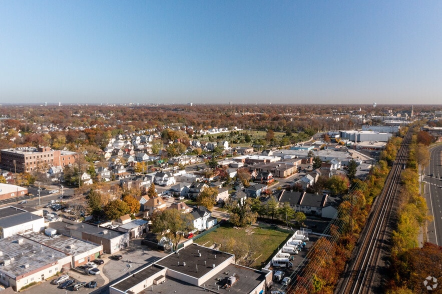 More Photos Of 33 Park Pl, Lynbrook Land For Sale