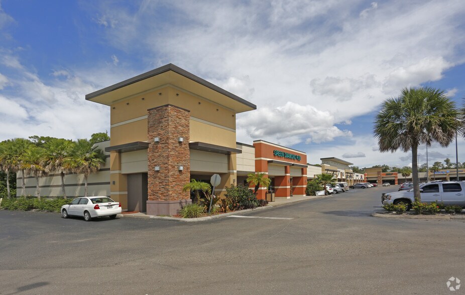 Primary Photo Of 2065-2127 Tamiami Trl S, Venice Freestanding For Lease