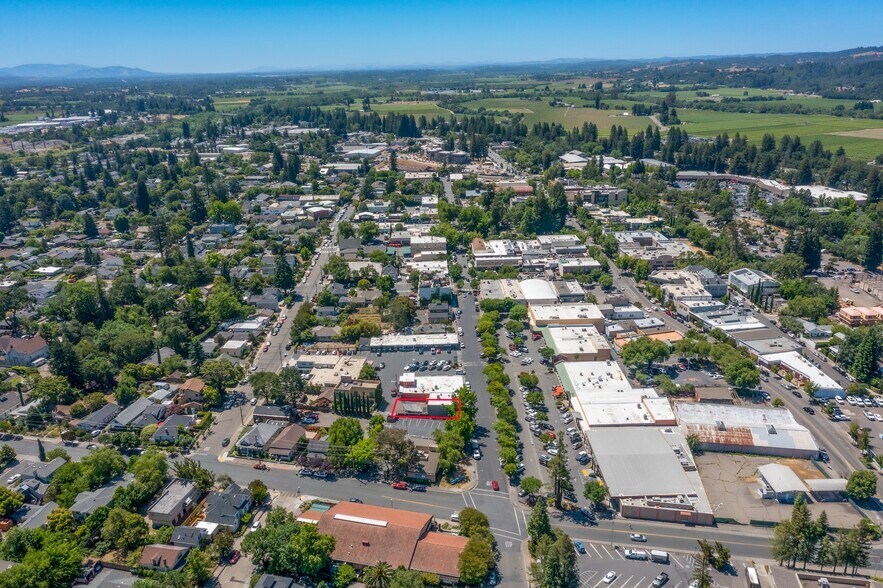 More Photos Of 436-440 Center St, Healdsburg Storefront Retail Residential For Sale