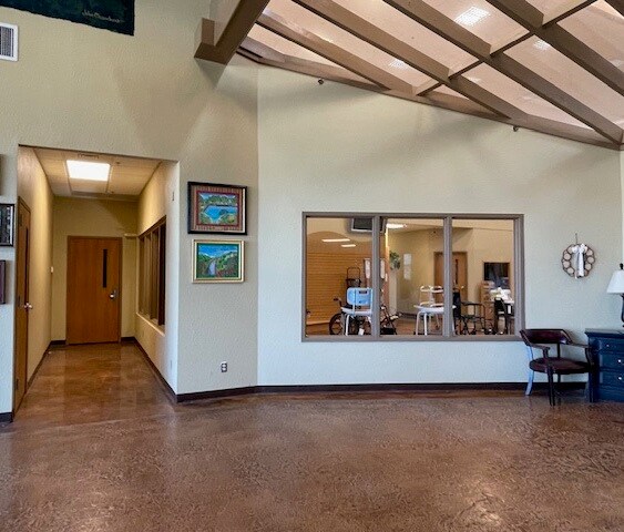 More Photos Of 1330 Commercial St, Warsaw Office For Sale