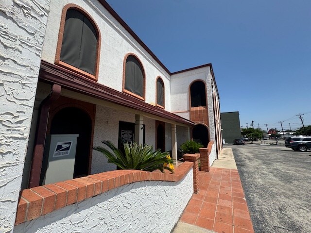 More Photos Of 1747 Citadel Plz, San Antonio Office For Sale