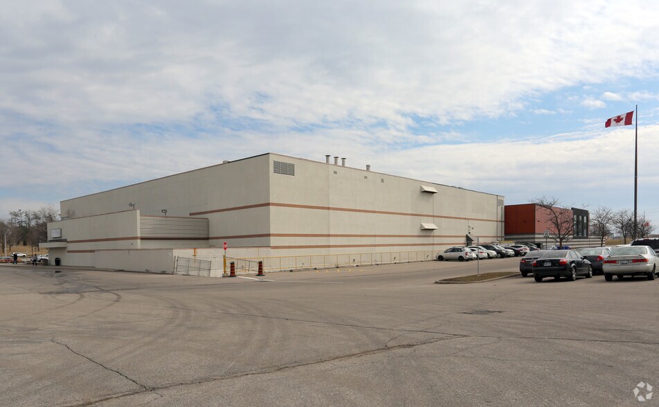 More Photos Of 150 Holiday Inn Dr, Cambridge General Retail For Sale