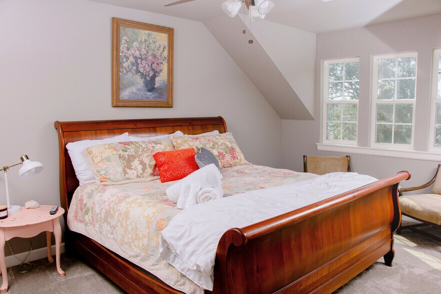 More Photos Of 19430 Highway 80, Hulbert Specialty For Sale