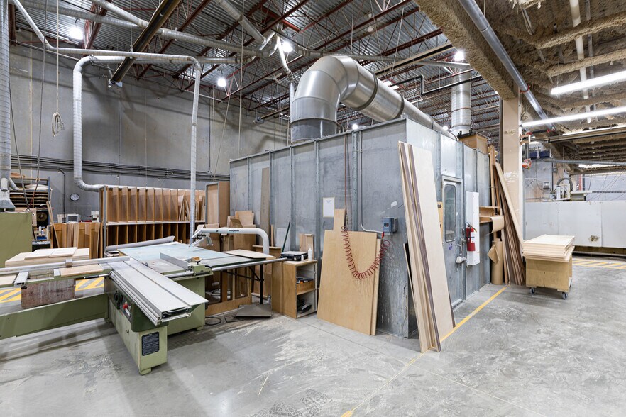 More Photos Of 30781 Simpson Rd, Abbotsford Warehouse For Lease