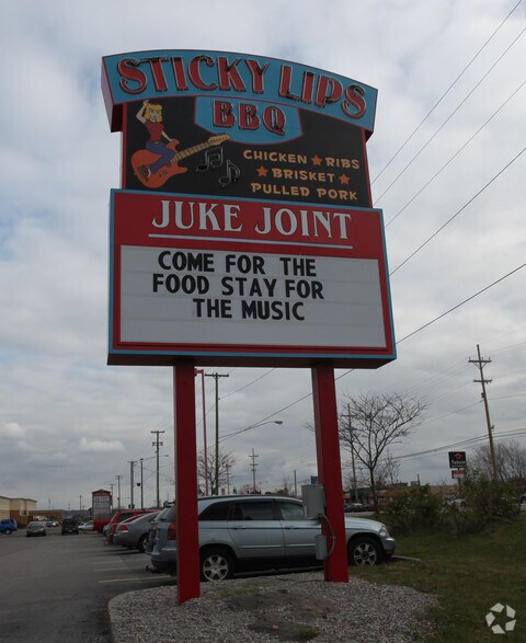 More Photos Of 830 Jefferson Rd, Rochester Restaurant For Lease