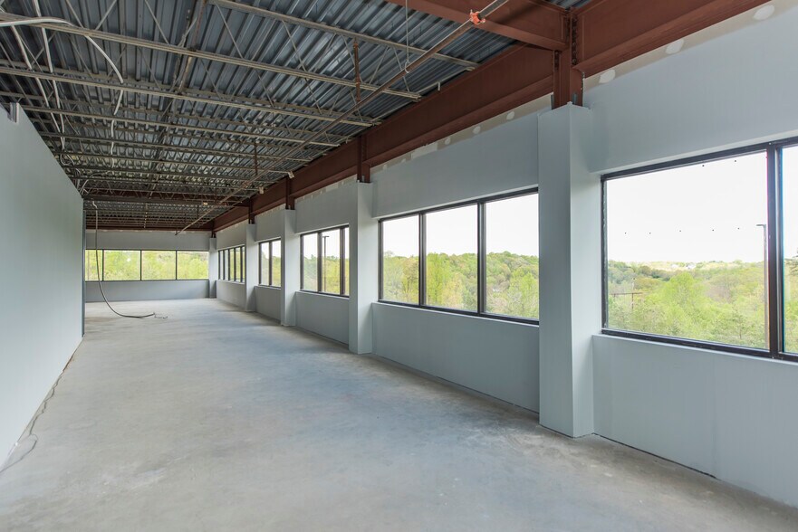 More Photos Of 450 Solomon Dr, Fredericksburg Office For Lease