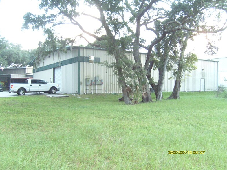 Primary Photo Of 2502 N 70th St, Tampa Warehouse For Lease