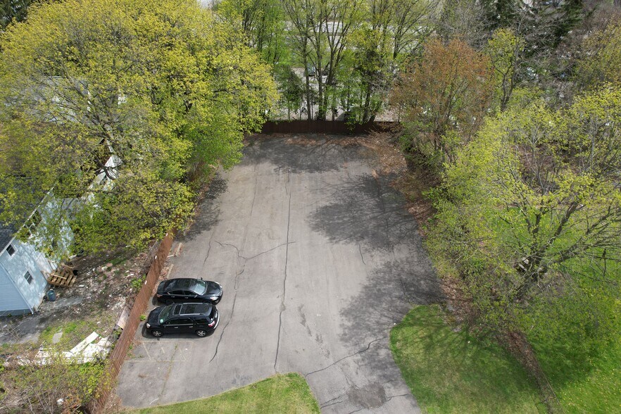 More Photos Of 28 Frederick St, Binghamton Office Residential For Sale