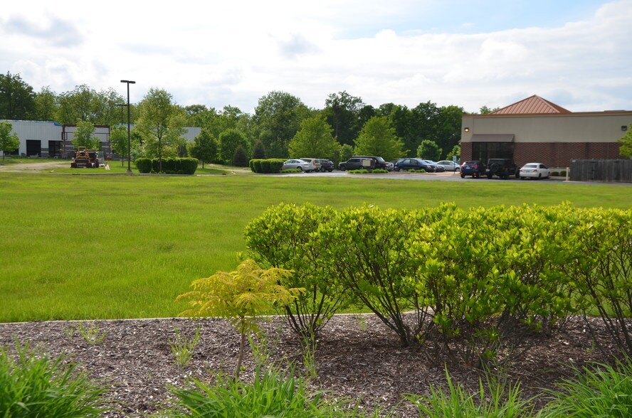 More Photos Of 47 Saravanos Dr, Yorkville Land For Sale