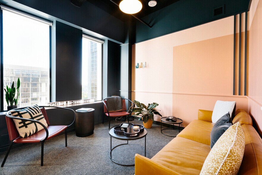 More Photos Of 1175 Peachtree St NE, Atlanta Office For Lease