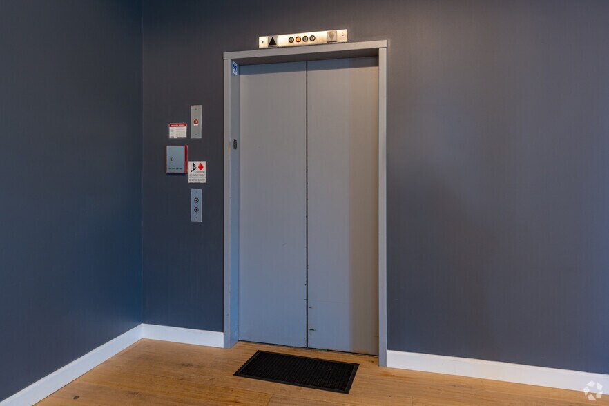 More Photos Of 3120 Scott Blvd, Santa Clara Research And Development For Lease