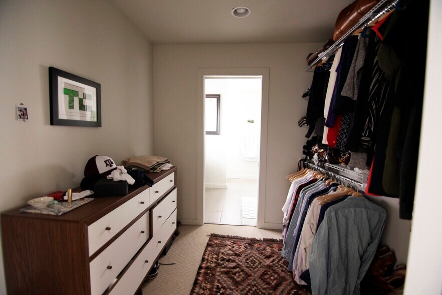 More Photos Of 300 N Parker Ave, Bryan Apartments For Sale