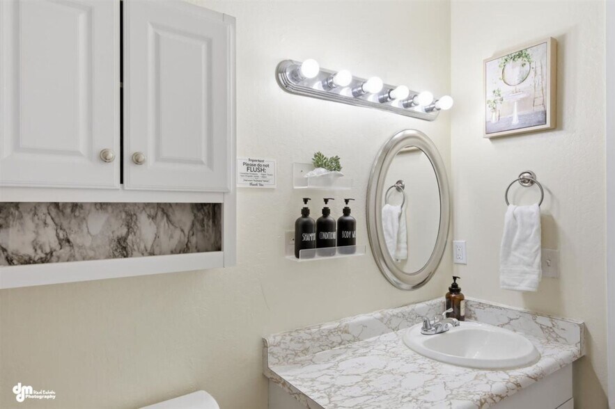 More Photos Of 12521 Tanada Loop, Anchorage Multifamily For Sale