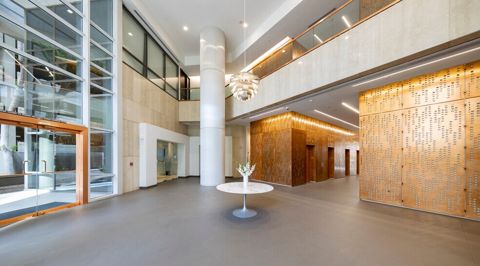 More Photos Of 2800 N Central Ave, Phoenix Office For Sale