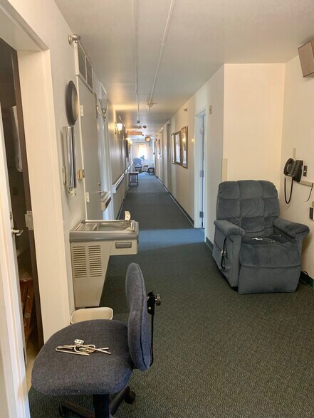 More Photos Of 500 6th Ave, Mendota Skilled Nursing Facility For Lease