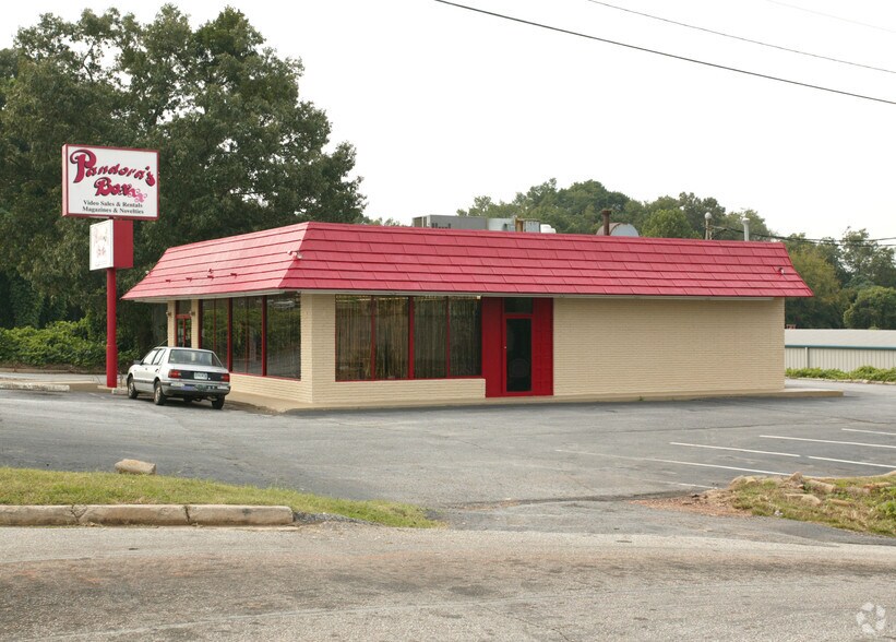 More Photos Of 1445 Poinsett Hwy, Greenville Freestanding For Lease