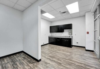 More Photos Of 2497 S Roane St, Harriman Medical For Lease