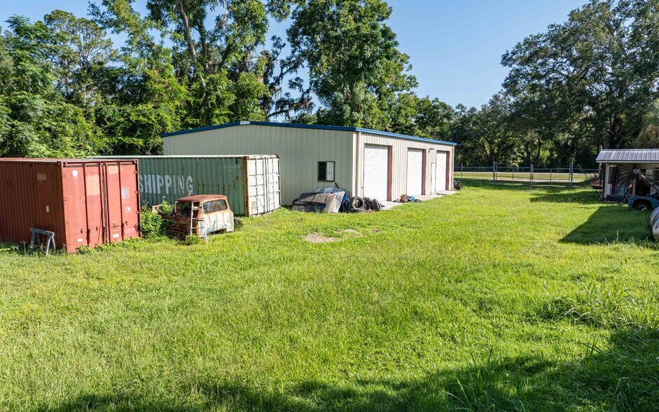 More Photos Of 13508 US HWY 90, Live Oak Industrial For Sale