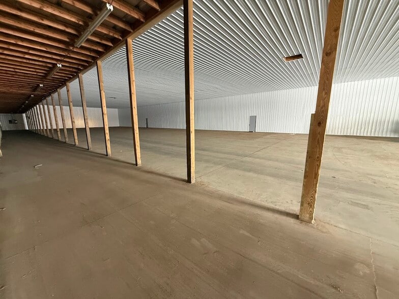 More Photos Of 1793 550th St, Wood Lake Manufacturing For Lease