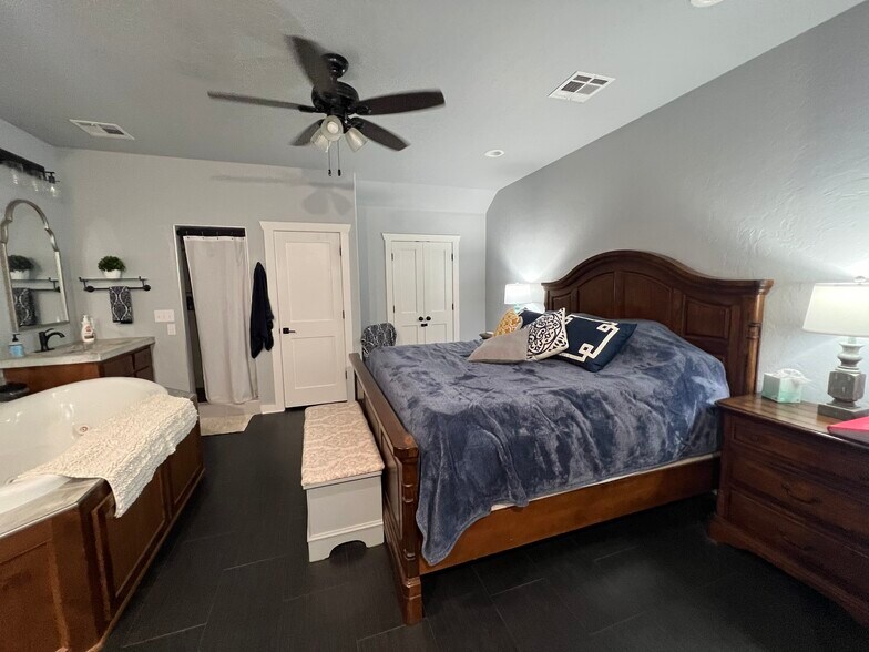 More Photos Of 17432 NE North Dr, Fletcher Religious Facility For Sale