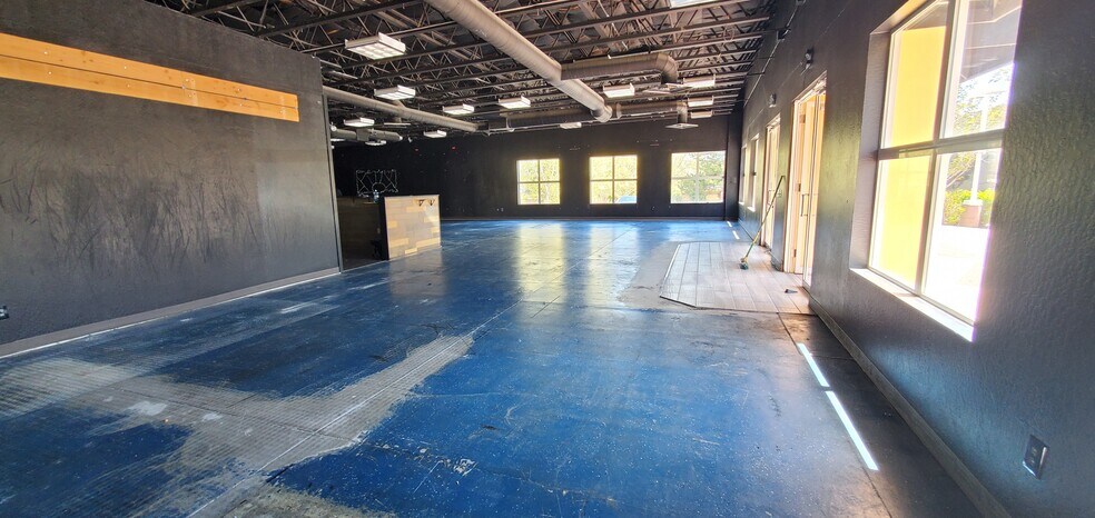 More Photos Of 770-780 Smithridge Dr, Reno Showroom For Lease