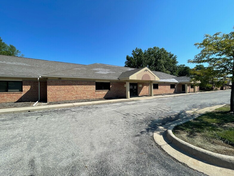 Primary Photo Of 3829 Woodley Rd, Toledo Medical For Lease