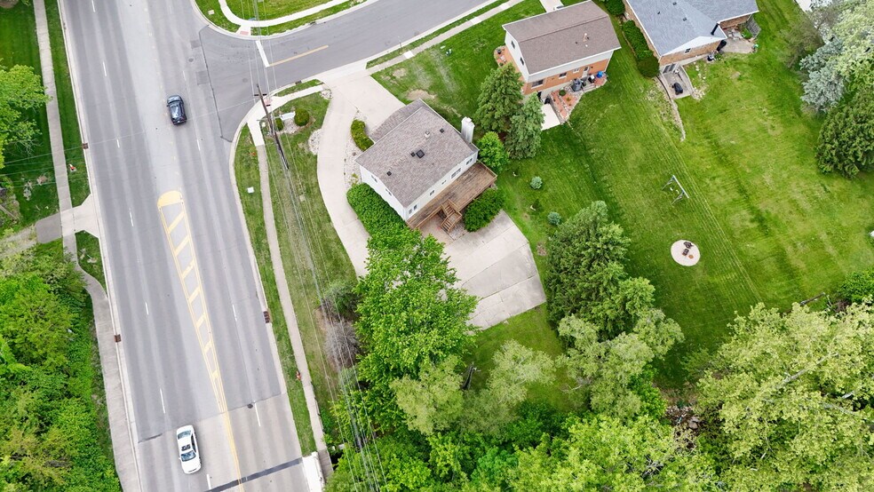 More Photos Of 10 Fairway Dr, Springboro Office Residential For Sale