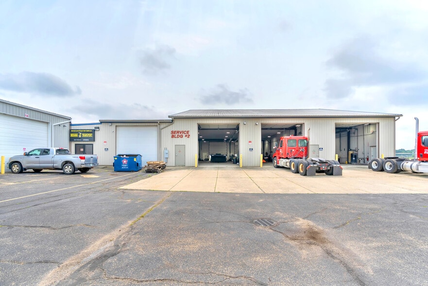 More Photos Of , Elkhart Unknown For Sale
