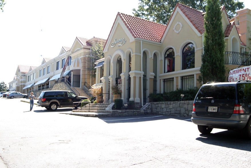 More Photos Of 56 E Andrews Dr NW, Atlanta Storefront For Lease