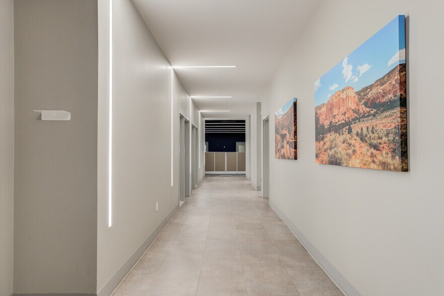 More Photos Of 2405 114th St, Lubbock Office For Sale