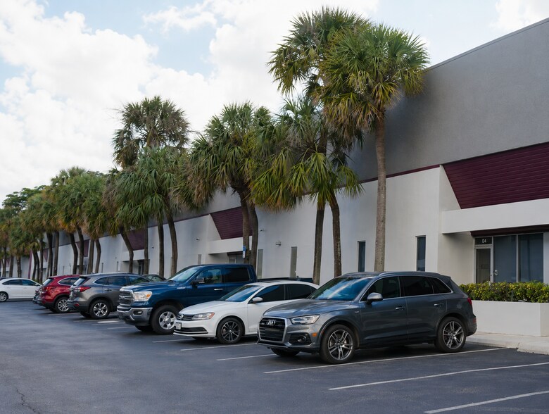 Primary Photo Of 4100 N Powerline Rd, Pompano Beach Warehouse For Lease