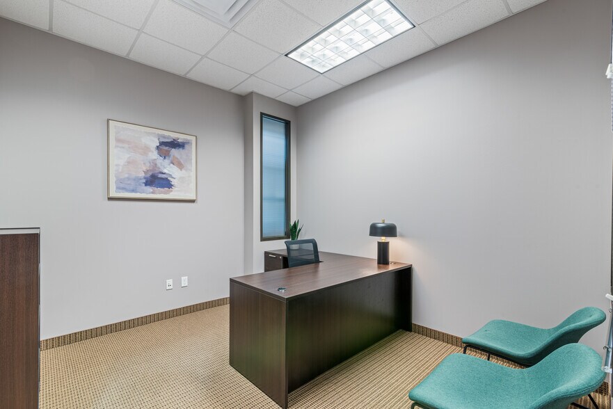 More Photos Of 10320 Lake Rd, Houston Loft Creative Space For Lease